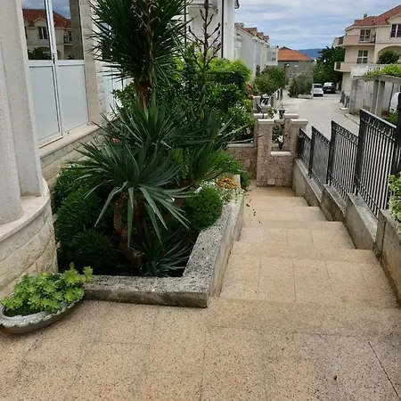 Mandac Apartman Kaštela